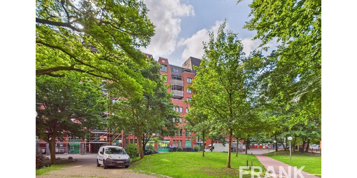 Kiel-Gaarden, 1. OG, Aufzug vorhanden, Bürofläche, Praxisfläche zimmer