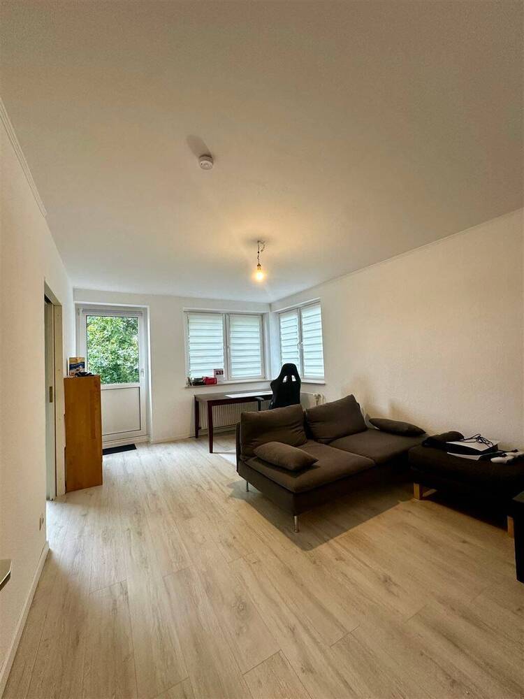 Zentrale 2-Zimmer-Whg. mit Balkon u. Stellplatz Adalbertstr. Kiel-Wik