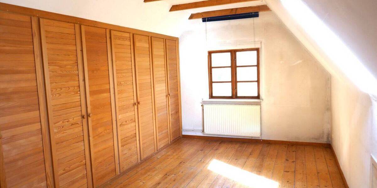 Mehrfamilienhaus, Wohnhaus Felde - 7 Zimmer, 146 m&sup2;, 299.000&euro; | Angebot:26362947