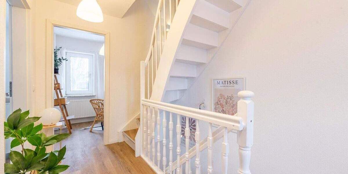 Reihenmittelhaus Kiel Elmschenhagen-Nord - 6 Zimmer, 123 m&sup2;, 419.000&euro; | Angebot:25716429