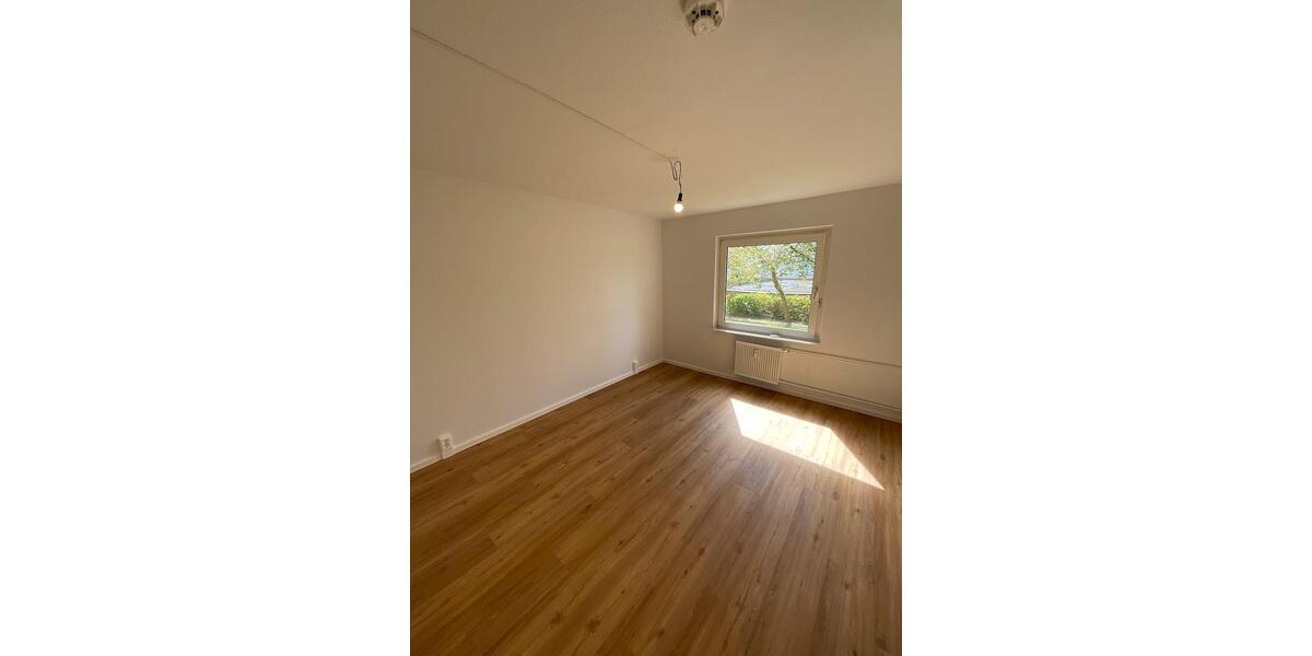 Etagenwohnung Melsdorf - 2.5 Zimmer, 73 m&sup2;, 599&euro; | Angebot:26358472