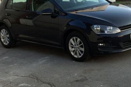 VW Golf 161.000 km 9.300 &euro; Neumünster 24537