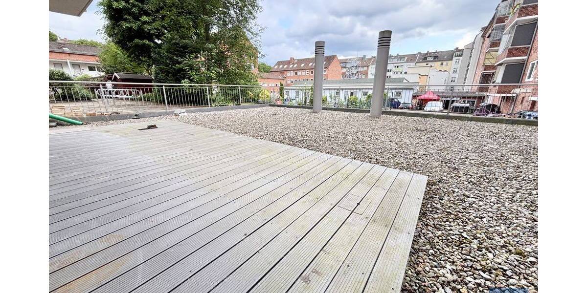 Etagenwohnung Kiel Exerzierplatz - 2 Zimmer, 75 m&sup2;, 1.125&euro; | Angebot:26796668