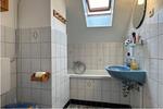 Gut vermietete 1,5-Zimmer-DG-Wohnung mit Garage in Kiel-Wellsee