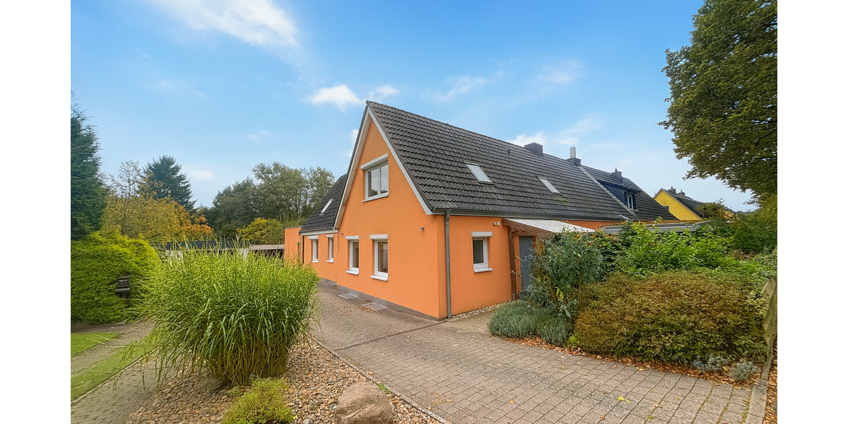 Haus zum Kaufen in Kiel 739.000 € 238.35 m² 8 zimmer