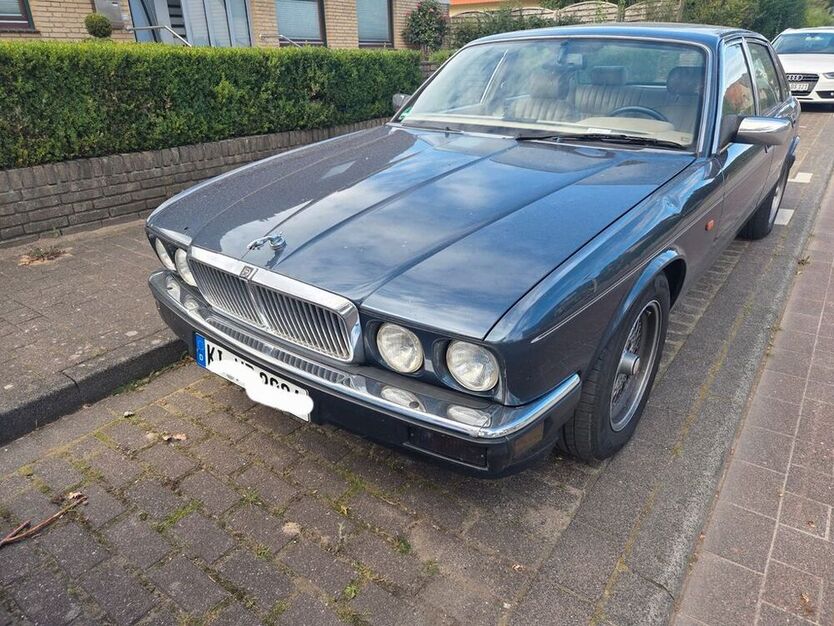 XJ