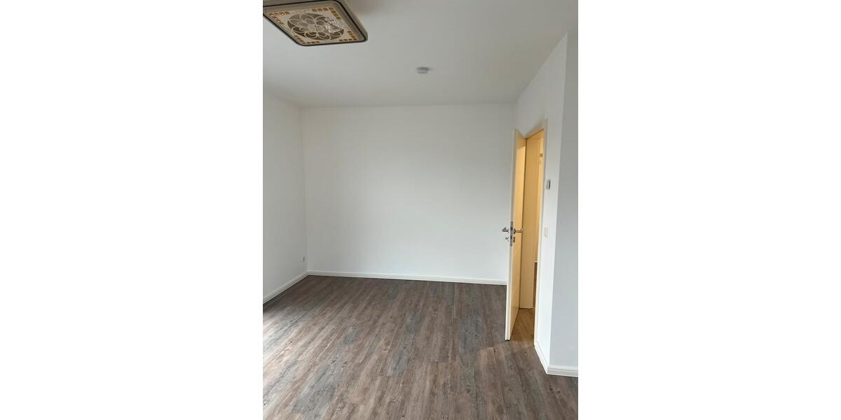 DHH in Bad Bramstedt zu vermieten, Kaltmiete 1500€ 4 zimmer