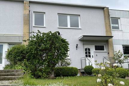 Haus Lütjenburg - 4 Zimmer, 210.000&euro; | Angebot:26917483