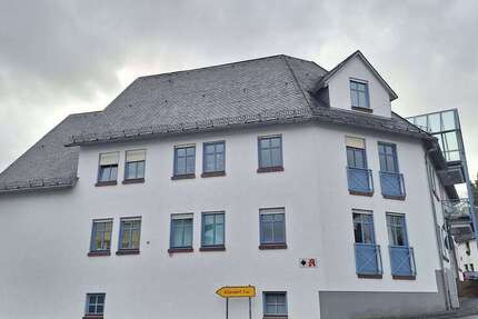 Wohnung zum Mieten in Merenberg 825 € 110 m²