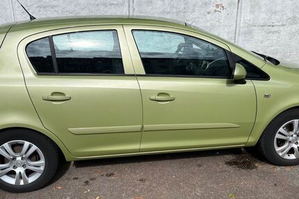 Opel Corsa 159.000 km 2.950 &euro; Kiel 24118