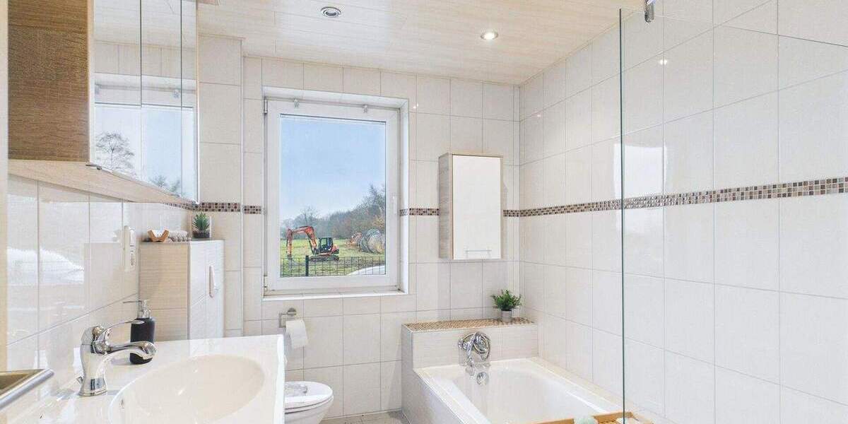 Einfamilienhaus Bornhöved - 7 Zimmer, 276 m&sup2;, 2.295&euro; | Angebot:24208155