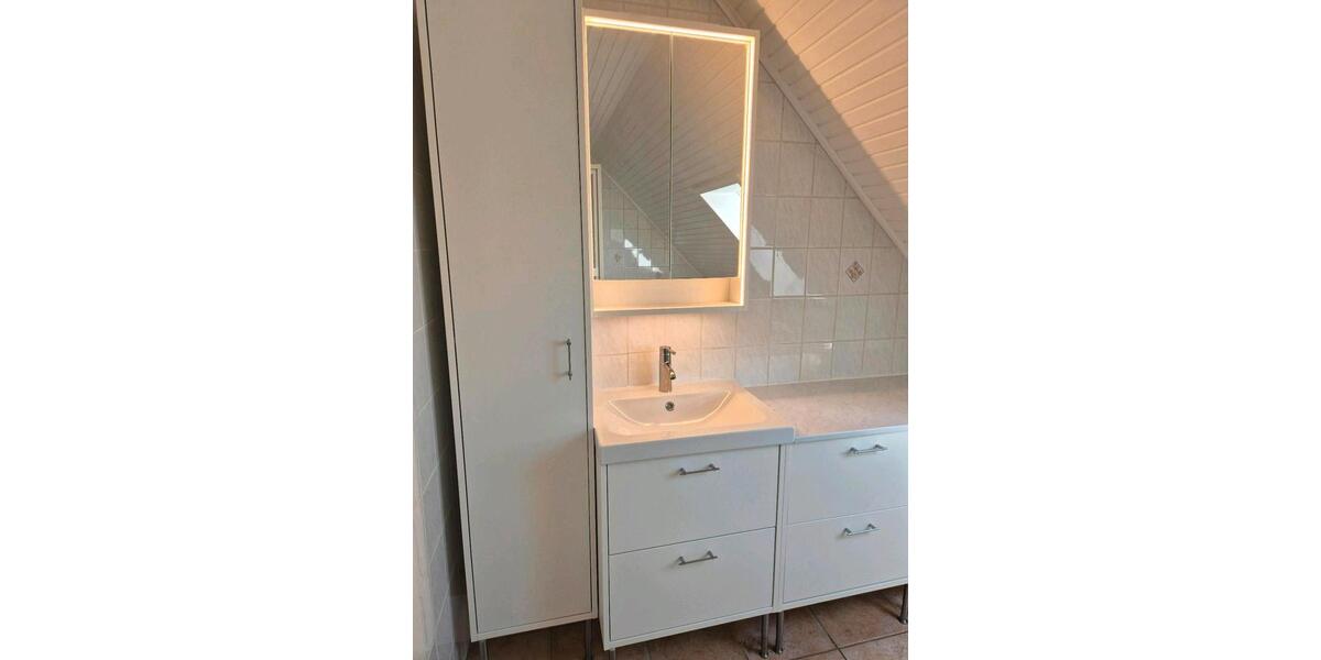 Dachgeschoßwohnung Kiel Friedrichsort - 2.5 Zimmer, 50 m&sup2;, 780&euro; | Angebot:26281761