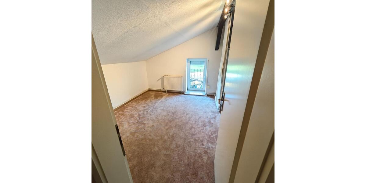 Ruhige 4-Zimmer-Wohnung (116 m²) mit Garten, 2 Min zum Kanal 4 zimmer