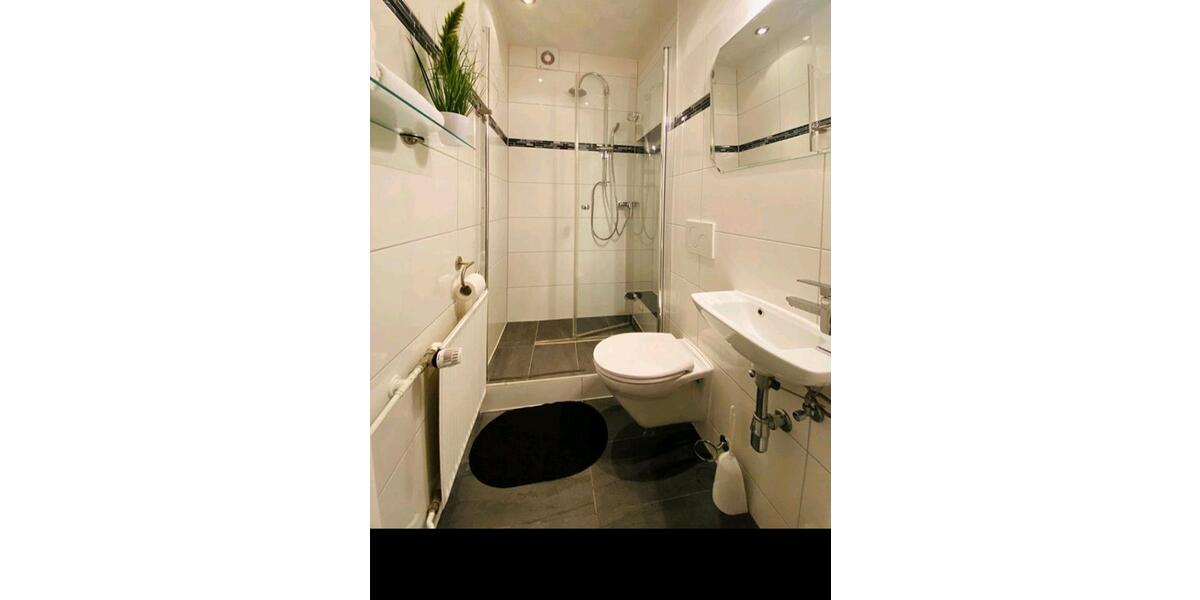 Etagenwohnung Osterrönfeld - 8 Zimmer, 20&euro; | Angebot:22283815