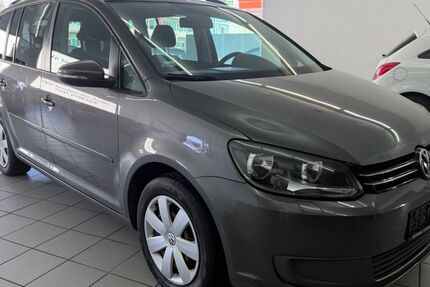 VW Touran 226.000 km 5.990 &euro; Schwentinental 24223