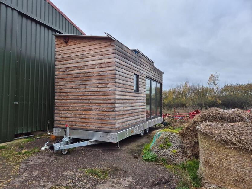 Ökologisches Tech-Tinyhouse auf 3,5t Alu-Fahrgestell