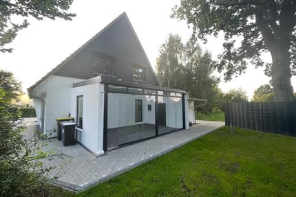 Alles neu & modern! EFH mit viel Platz und großem Garten am Feld!
