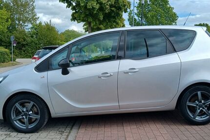 Opel Meriva 91.500 km 7.399 &euro; Gettorf 24214