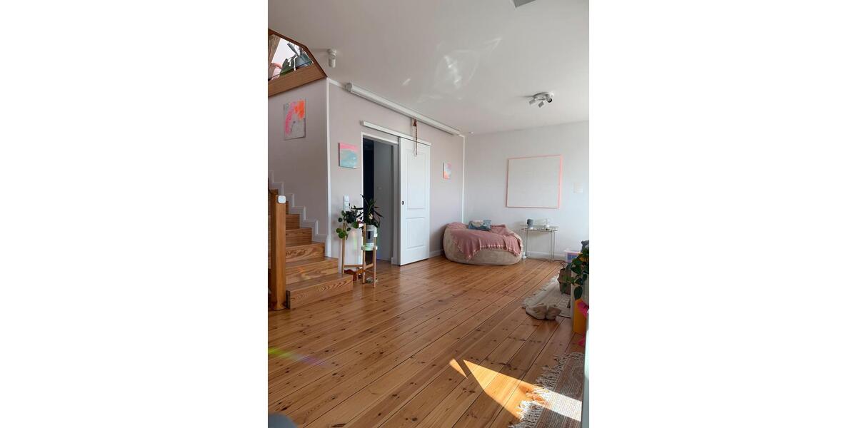 Maisonettenwohnung Kiel Wik - 5 Zimmer, 152 m&sup2;, 1.800&euro; | Angebot:26049707