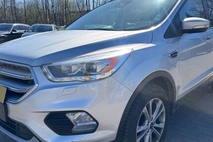 Ford Kuga 184.164 km 8.990 &euro; Neumünster 24539