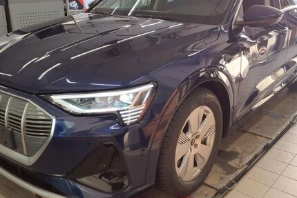 Audi e-tron 37.857 km 29.980 &euro; Neumünster 24537