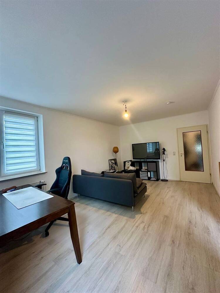 Zentrale 2-Zimmer-Whg. mit Balkon u. Stellplatz Adalbertstr. Kiel-Wik