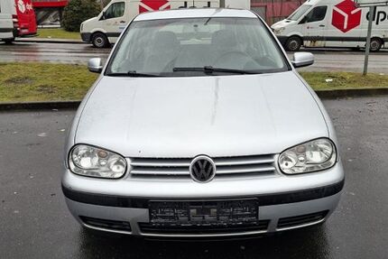 VW Golf 159.000 km 3.499 &euro; Kronshagen 24119
