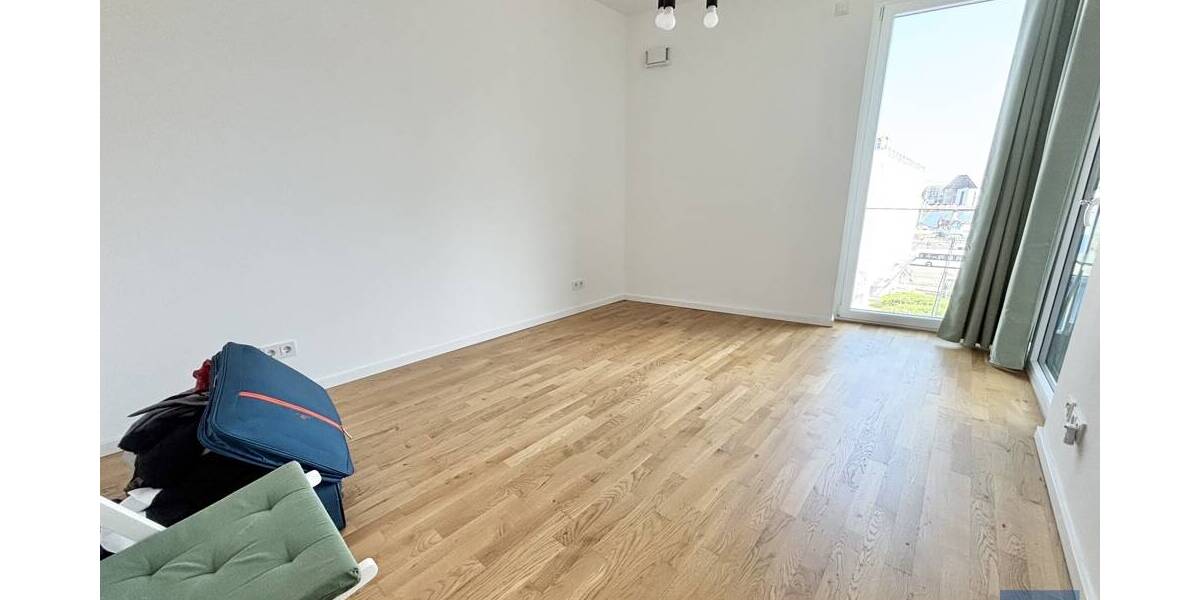 Etagenwohnung Kiel Altstadt - 3 Zimmer, 91 m&sup2;, 1.456&euro; | Angebot:26778562