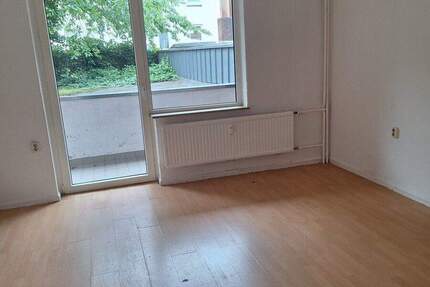 2,5-ZW in der Augustenstr. 52 in Kiel zu vermieten! OTTO STÖBEN GmbH 2 zimmer