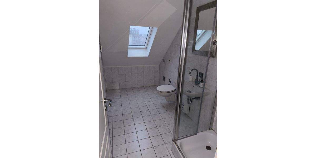 großzügige 1-ZW in der Gerhardstr. 31 in Kiel zu vermieten! Otto Stöben GmbH 1 zimmer