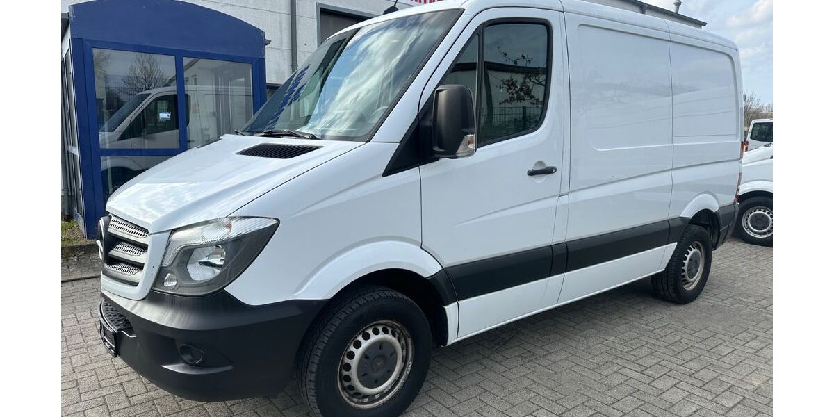 Mercedes-Benz Sprinter 168.000 km 12.650 &euro; Kiel 24145
