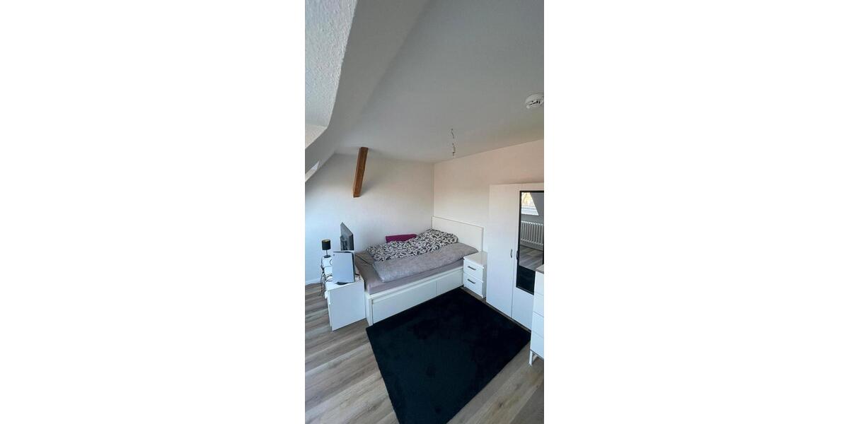 Dachgeschoßwohnung Kiel Friedrichsort - 3.5 Zimmer, 72 m&sup2;, 620&euro; | Angebot:26546957