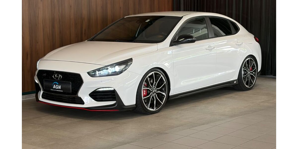 Hyundai i30 76.907 km 18.980 &euro; Neumünster 24536