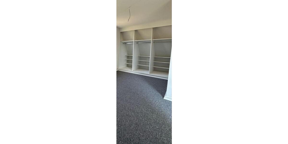 Reihenhaus Preetz - 6 Zimmer, 145 m&sup2;, 1.690&euro; | Angebot:24564129