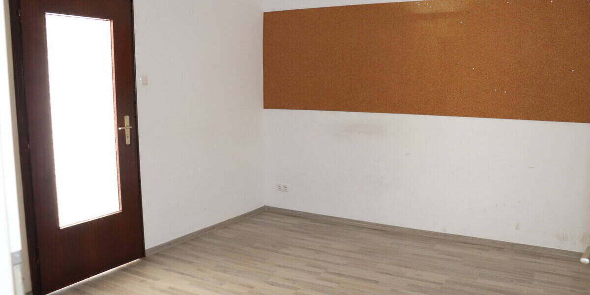 Gewerbeobjekt Neumünster Innenstadt - 2 Zimmer, 53 m&sup2;, 600&euro; | Angebot:25926388