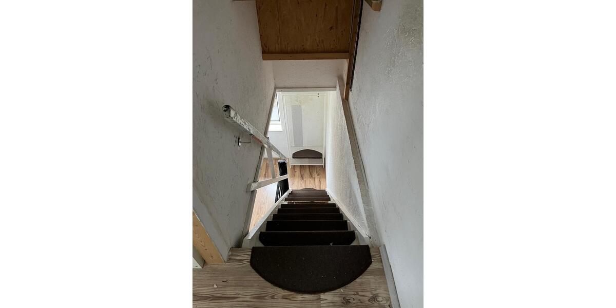 5 Z. Reihenhaus Kiel-Salzburger Str.134 Besichtigung: 14.12.2025 5 zimmer