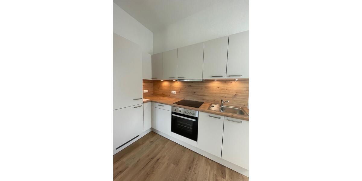 Dachgeschoßwohnung Neumünster - 2 Zimmer, 39 m&sup2;, 365&euro; | Angebot:25305453