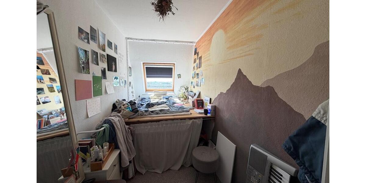 Dachgeschoßwohnung Kiel Schreventeich - 2.5 Zimmer, 90 m&sup2;, 855&euro; | Angebot:26664791