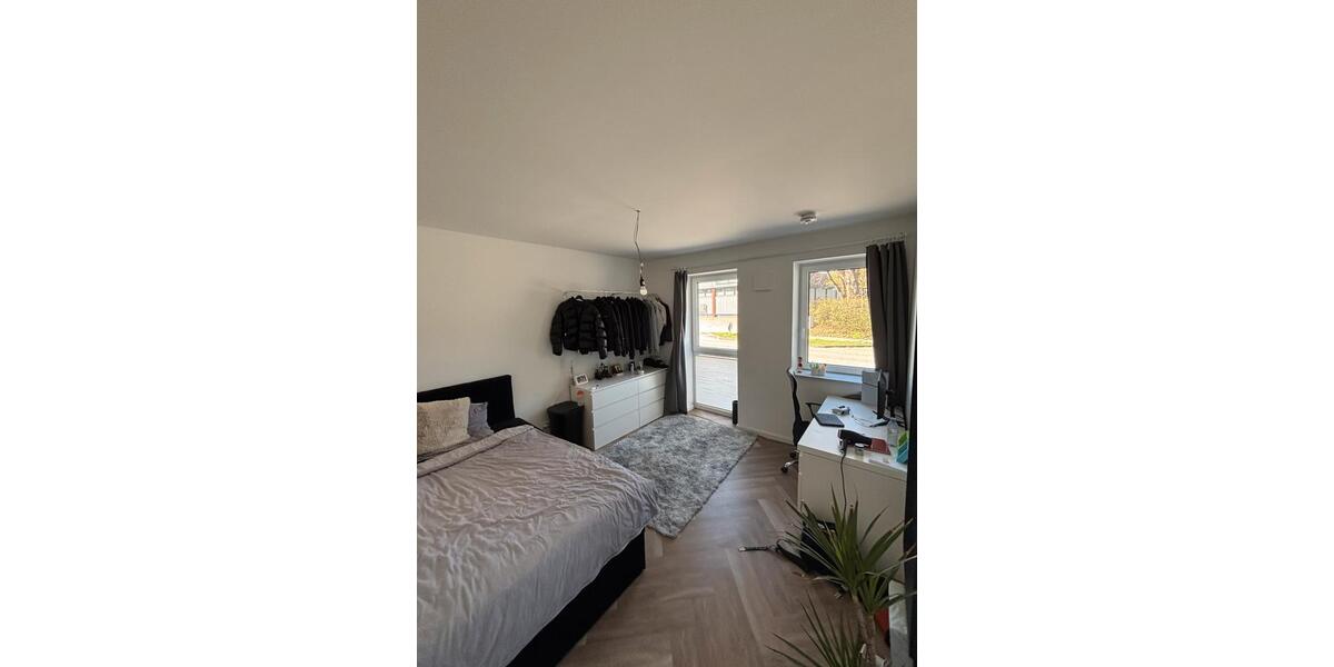 Erdgeschoßwohnung Kiel Gaarden-Ost - 3 Zimmer, 75 m&sup2;, 1.452&euro; | Angebot:26125844