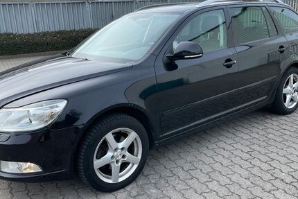 Skoda Octavia 243.000 km 4.900 &euro; Kiel 24113