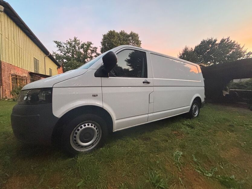 VW T5 Transporter 167.000 km 7.499 € Loop 24644