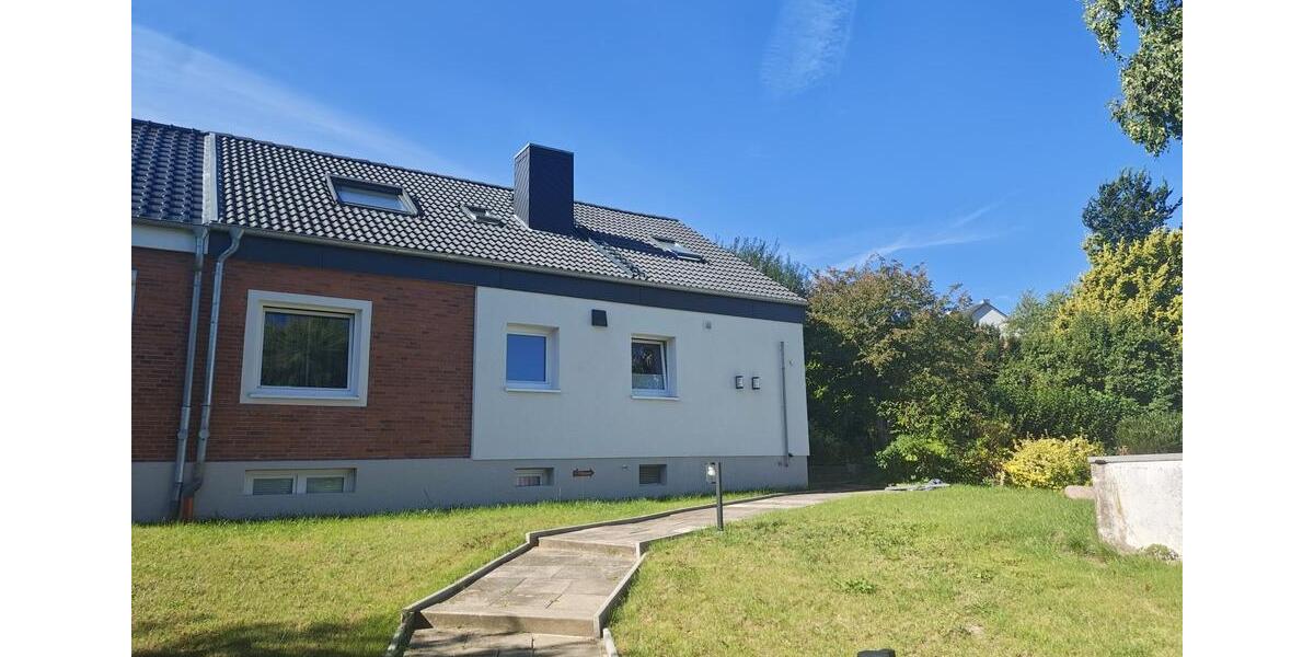 Doppelhaushälfte Schwentinental Klausdorf - 5 Zimmer, 225 m&sup2;, 1.950&euro; | Angebot:24984161