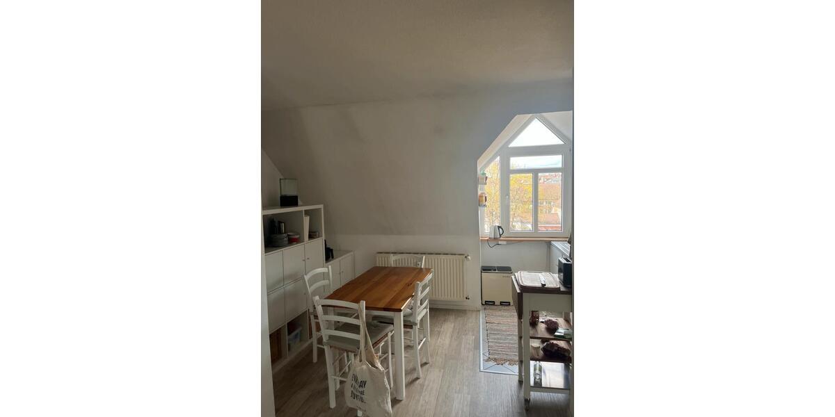 Dachgeschoßwohnung Kiel - 1 Zimmer, 43 m&sup2;, 723&euro; | Angebot:26048641