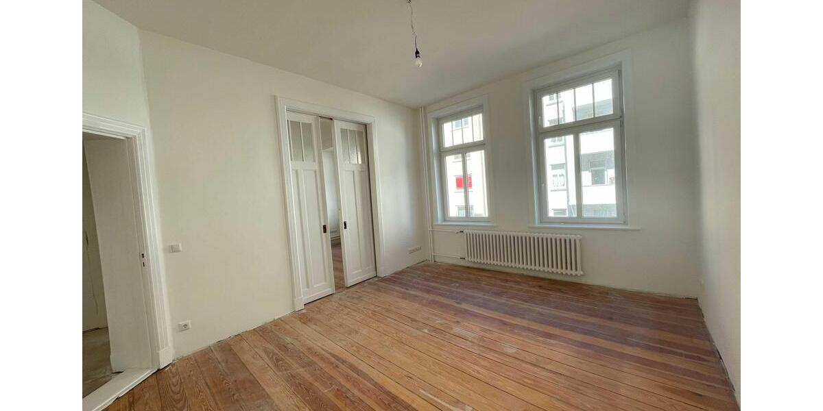 Etagenwohnung Kiel Blücherplatz - 3.5 Zimmer, 85 m&sup2;, 1.765&euro; | Angebot:26084303