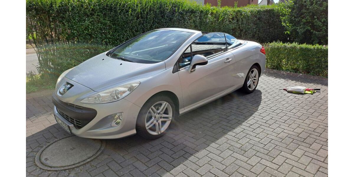 Peugeot 308 181.000 km 3.300 &euro; Neumünster 24537