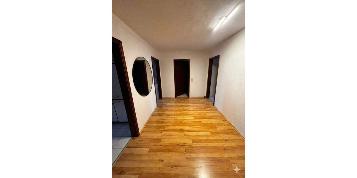 Etagenwohnung Neumünster Innenstadt - 3 Zimmer, 71 m&sup2;, 155.000&euro; | Angebot:25176427