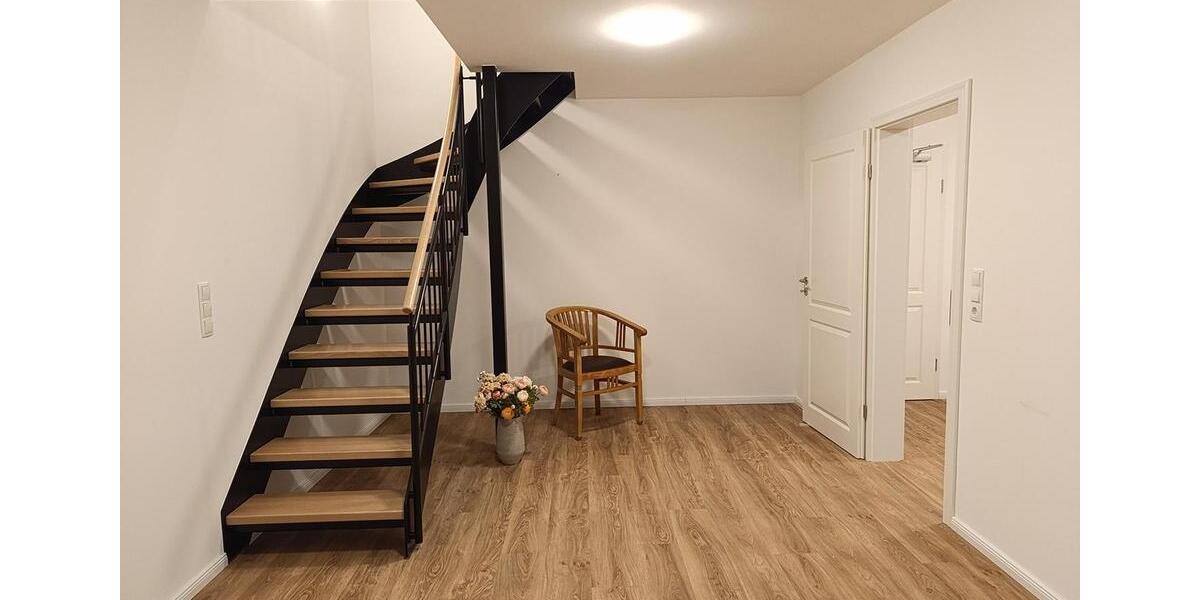 Dachgeschoß-Maisonette-Wohnung 59 qm am Tilsiter Platz in Kiel-Ellerbek 3 zimmer