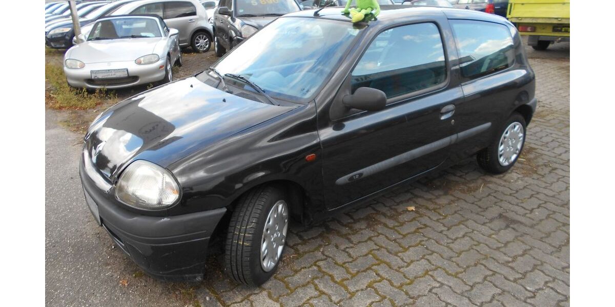 Renault Clio 231.000 km 1.650 &euro; Neumünster 24539