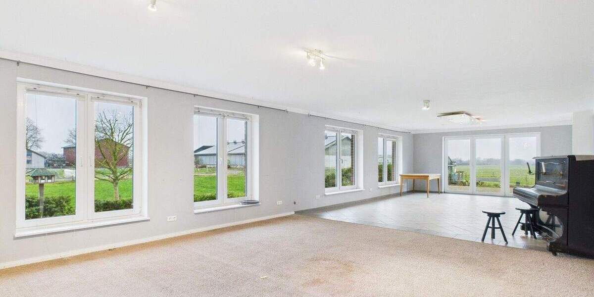 Einfamilienhaus Bornhöved - 7 Zimmer, 276 m&sup2;, 2.295&euro; | Angebot:24208155