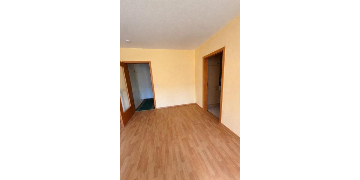 Erdgeschoßwohnung Neumünster Brachenfeld/Ruthenberg - 2 Zimmer, 74 m&sup2;, 1.100&euro; | Angebot:25648188